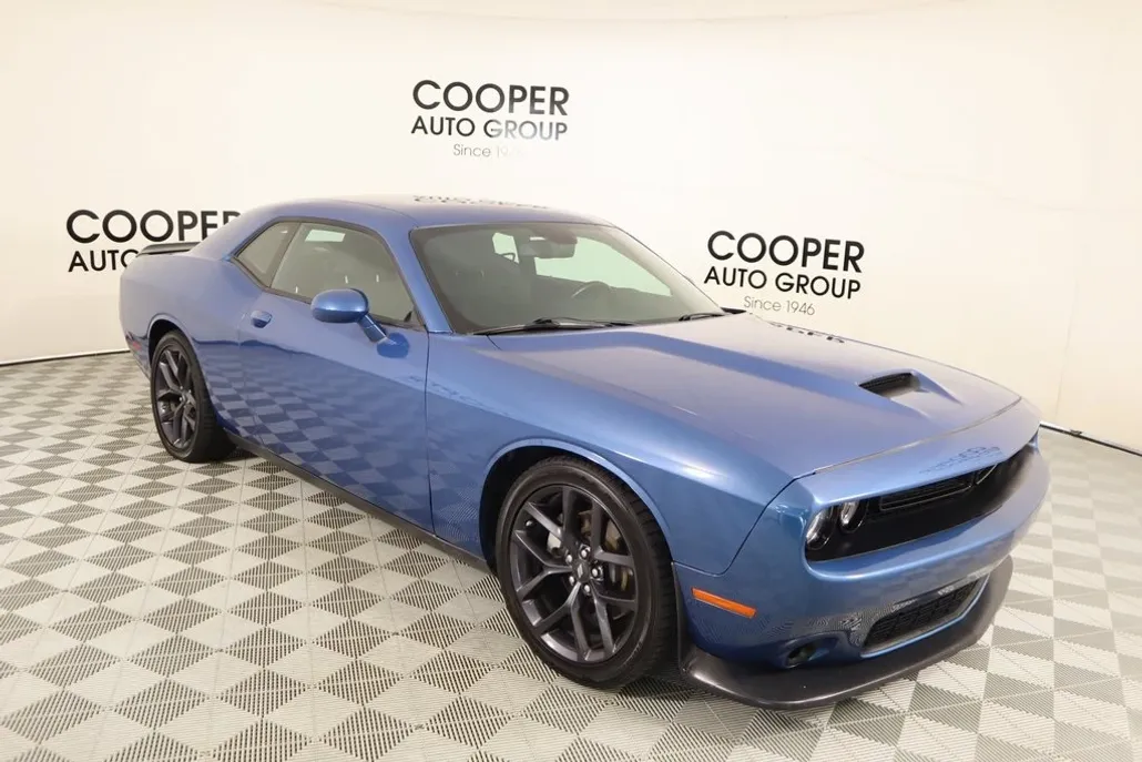 2023 Dodge Challenger GT photo 1