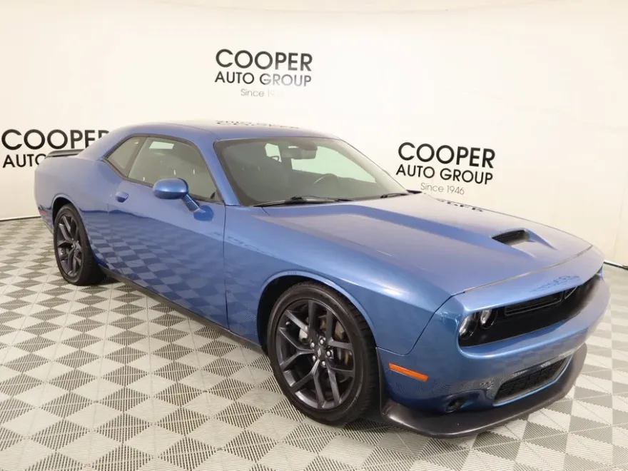 2023 Dodge Challenger GT photo 1