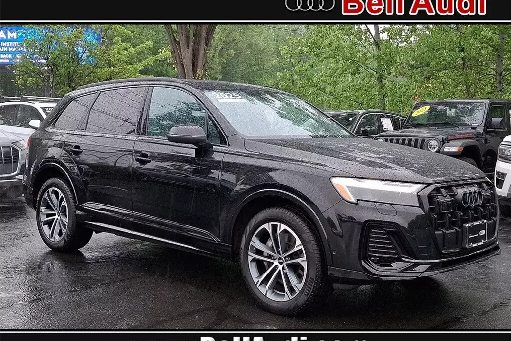 2025 Audi Q7 Premium Plus photo 1