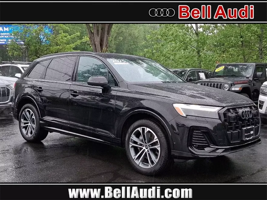 2025 Audi Q7 Premium Plus photo 1