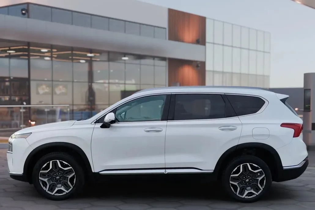 2023 Hyundai Santa Fe SEL Premium photo 1