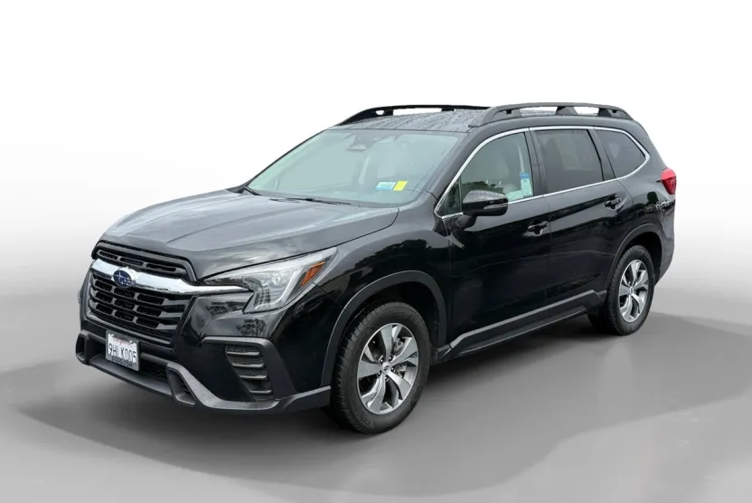 2023 Subaru Ascent Premium photo 1