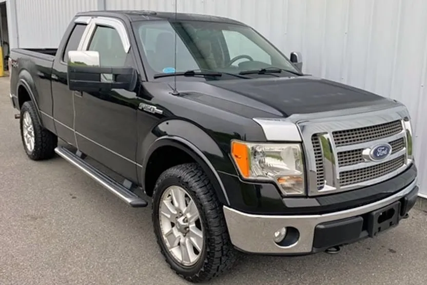 2010 Ford F-150 Lariat photo 1