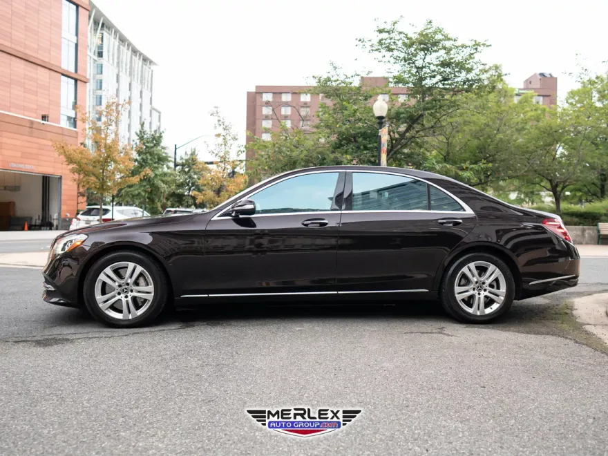 2018 Mercedes Benz S 560 photo 1