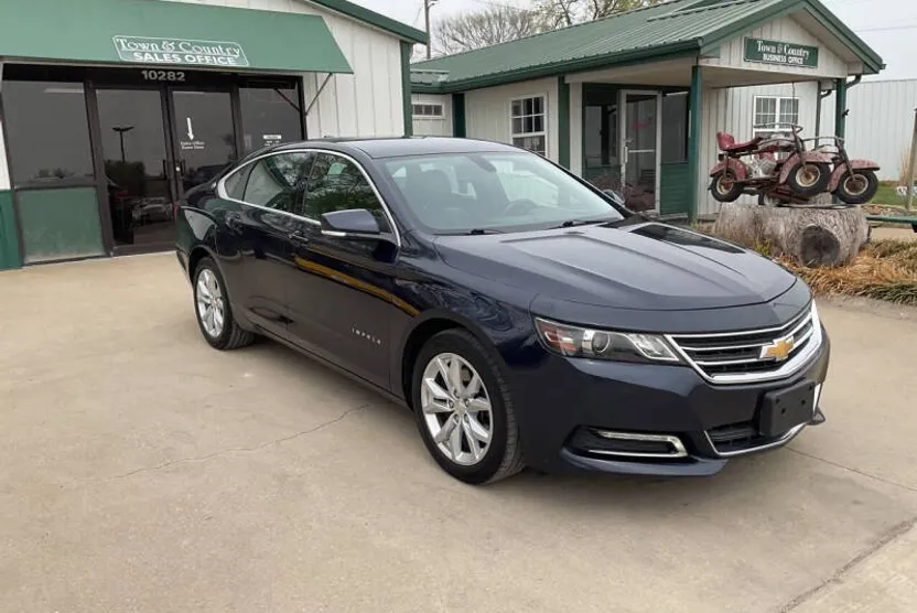 2018 Chevrolet Impala 1LT photo 1