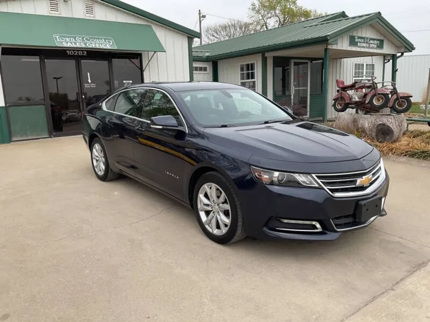 2018 Chevrolet Impala 1LT photo 1