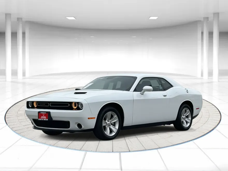 2023 Dodge Challenger R/T Scat Pack Widebody photo 1