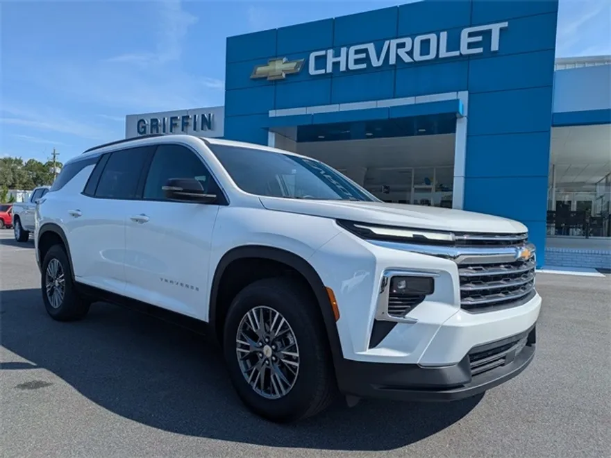 2025 Chevrolet Traverse photo 1
