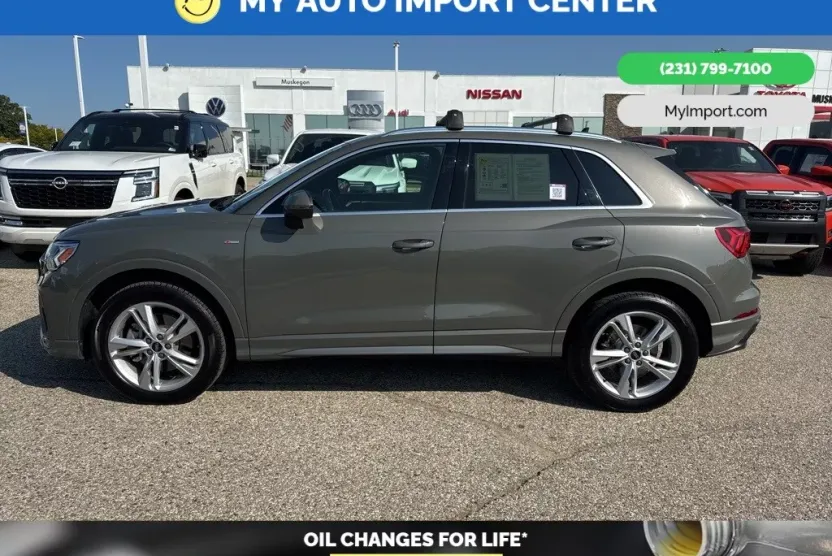 2021 Audi Q3 45 TFSI S line Premium photo 1