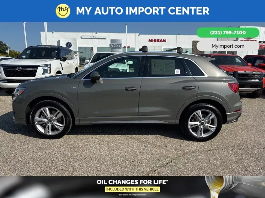 2021 Audi Q3 45 TFSI S line Premium photo 1