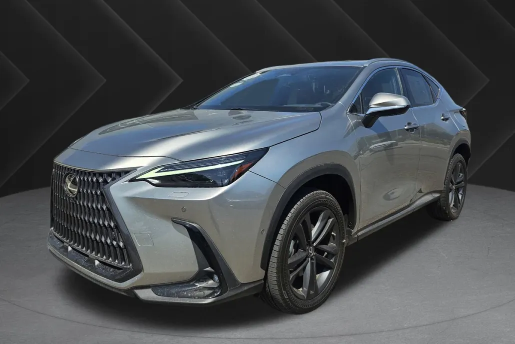 2022 Lexus NX 450h+ Luxury photo 1