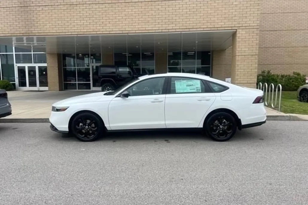 2025 Honda Accord SE photo 1