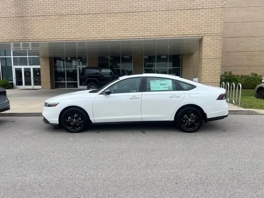 2025 Honda Accord SE photo 1
