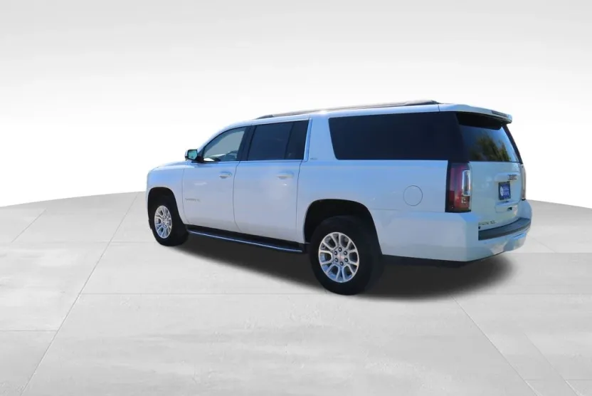 2019 Gmc Yukon XL SLT photo 1