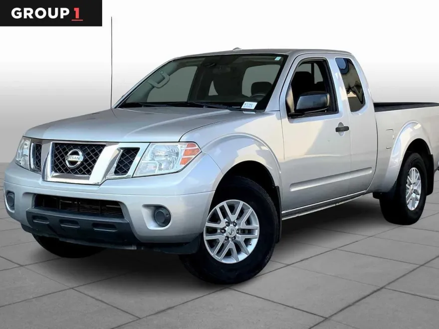 2017 Nissan Frontier SV photo 1