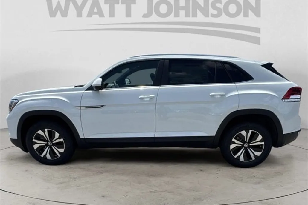 2025 Volkswagen Atlas Cross Sport SE photo 1