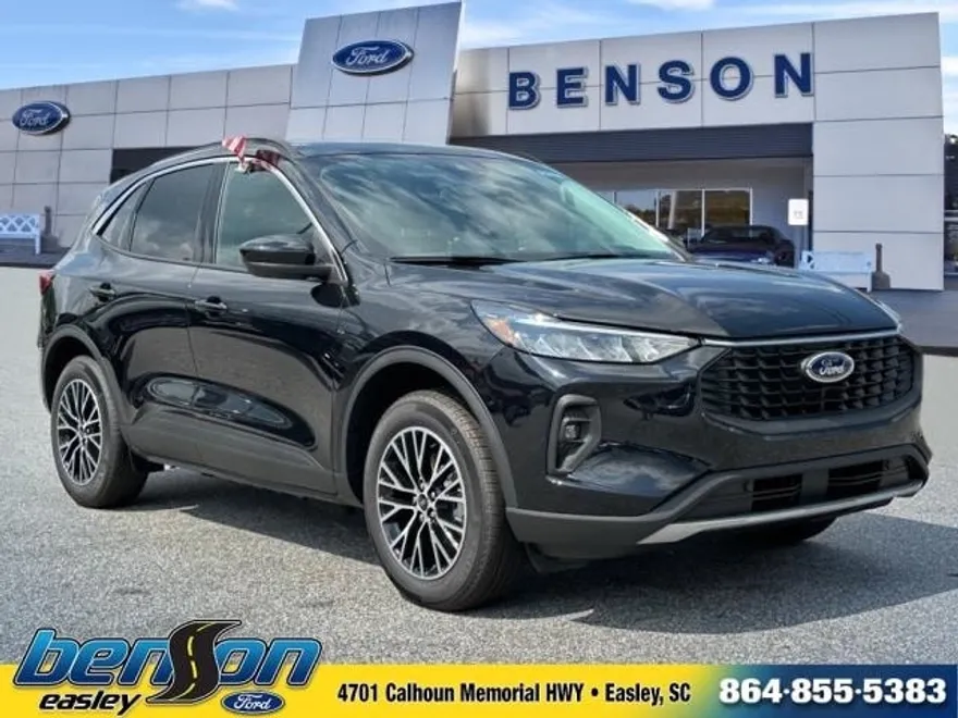 2024 Ford Escape Plug-In Hybrid photo 1