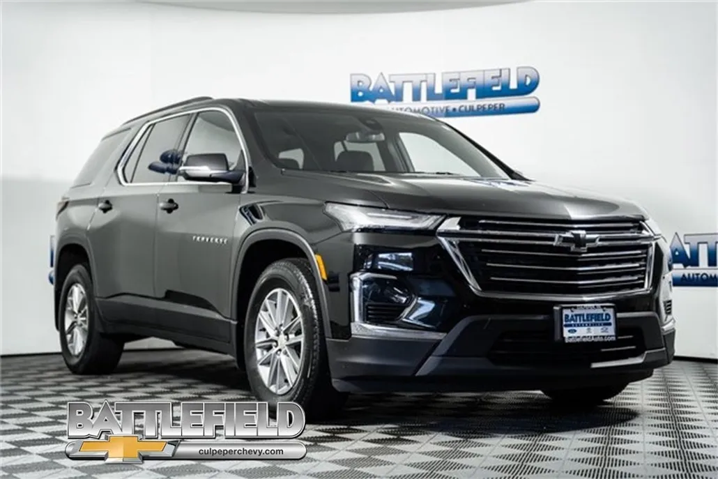 2023 Chevrolet Traverse Cloth photo 1