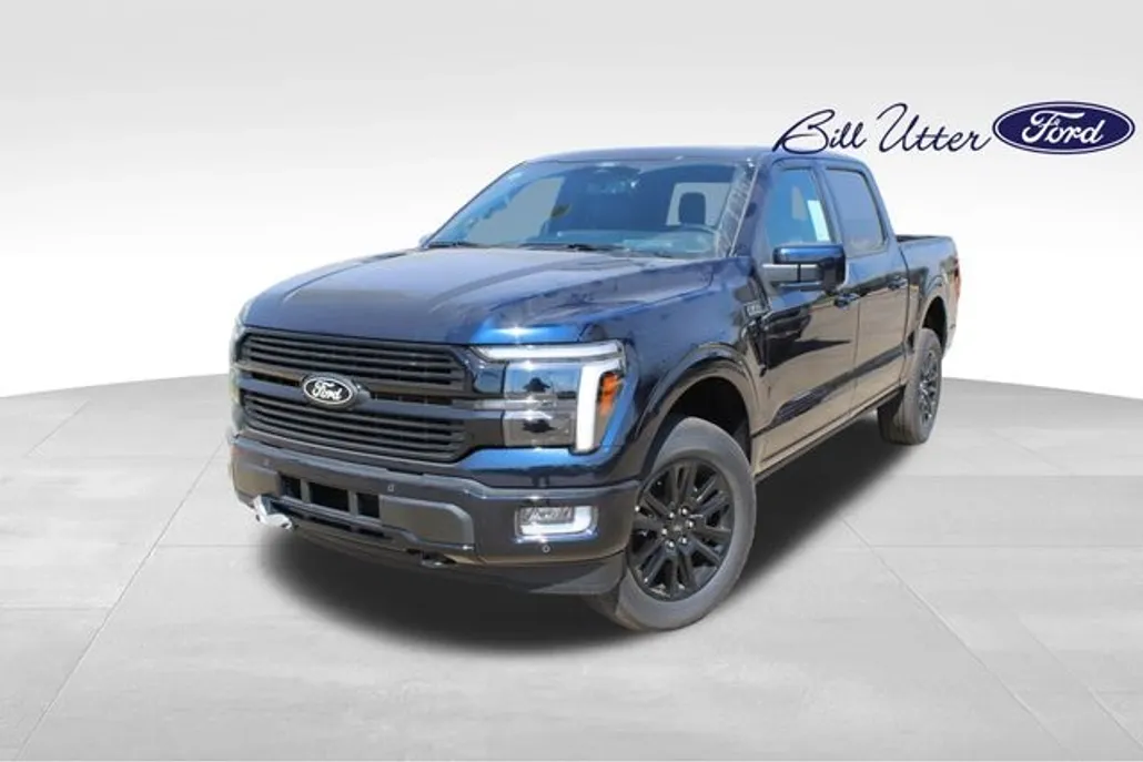 2025 Ford F-150 Platinum photo 1