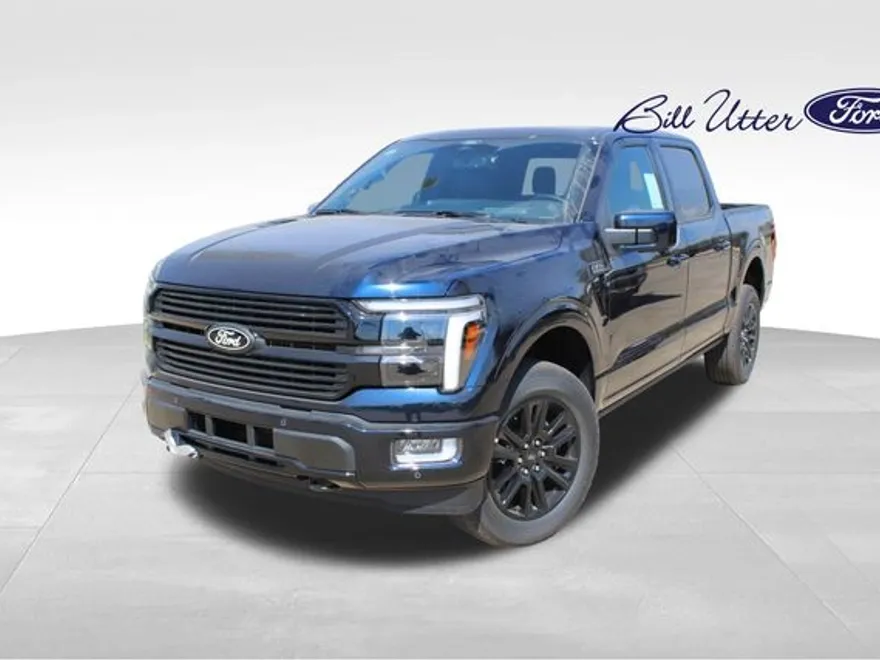 2025 Ford F-150 Platinum photo 1