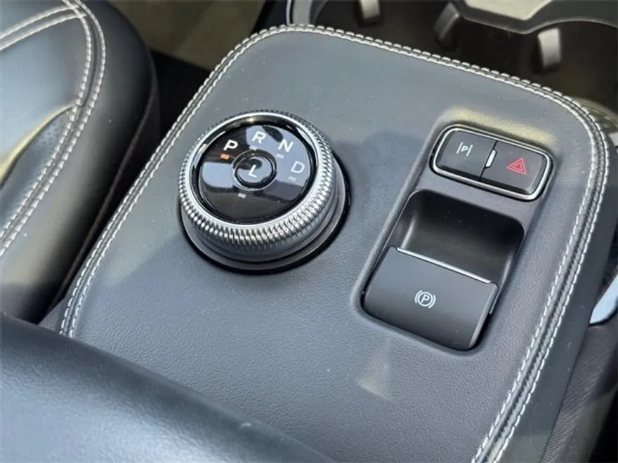 2021 Ford Mustang Mach-E Premium photo 18
