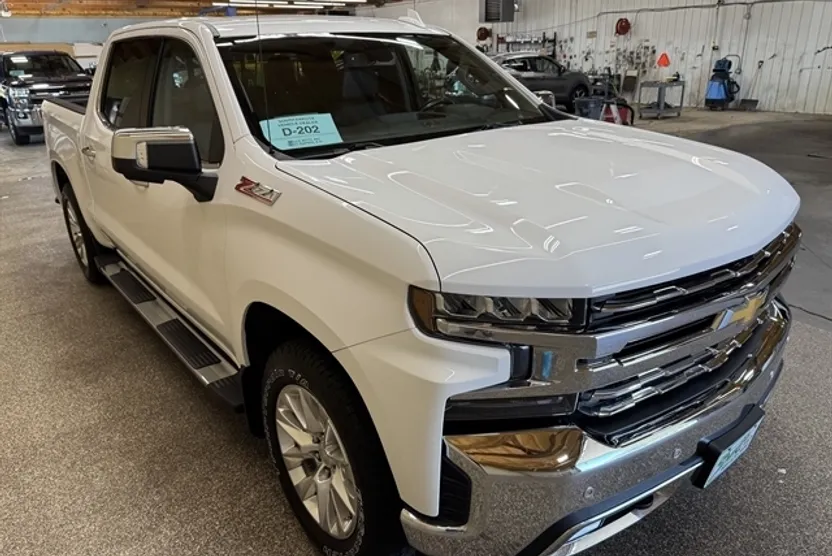 2019 Chevrolet Silverado 1500 LTZ photo 1