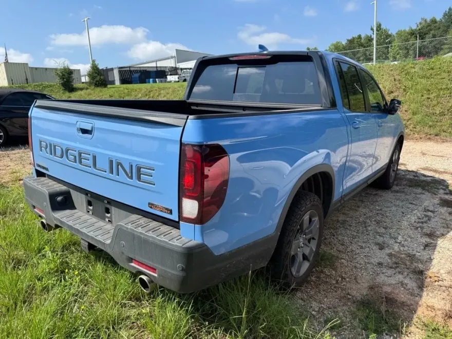 2024 Honda Ridgeline TrailSport photo 1