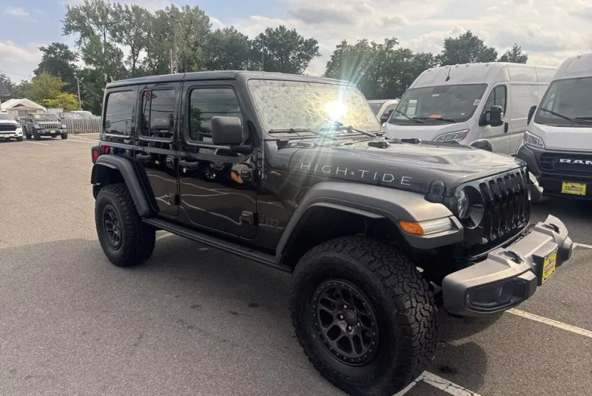 2022 Jeep Wrangler Unlimited Sport High Tide photo 1