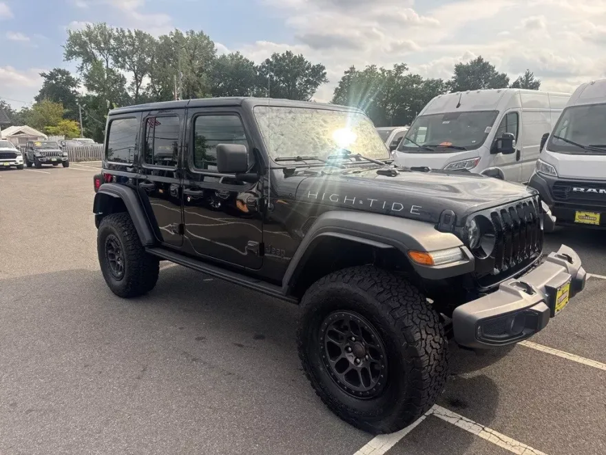 2022 Jeep Wrangler Unlimited Sport High Tide photo 1