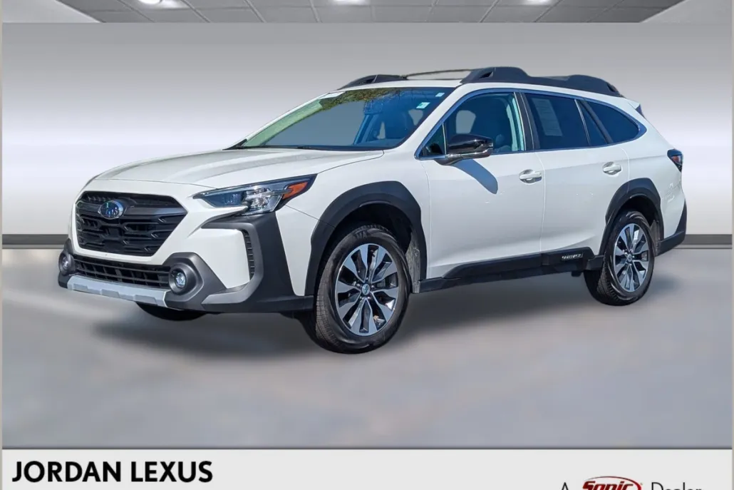 2023 Subaru Outback Limited photo 1
