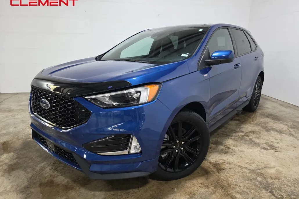 2022 Ford Edge ST photo 1
