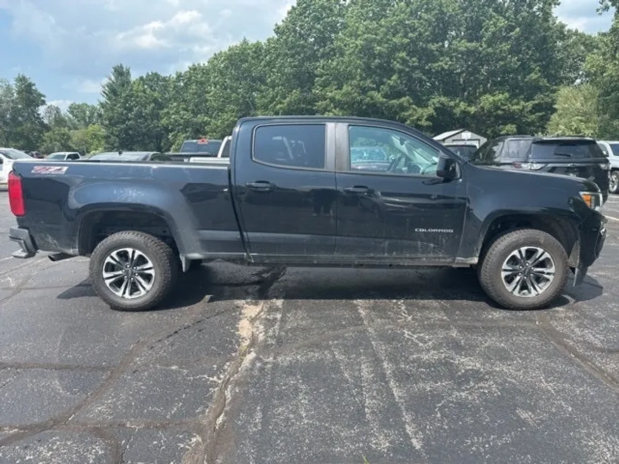 2022 Chevrolet Colorado Z71 photo 1