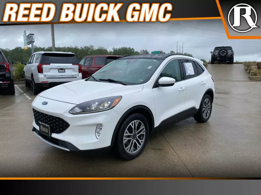 2020 Ford Escape SEL photo 1