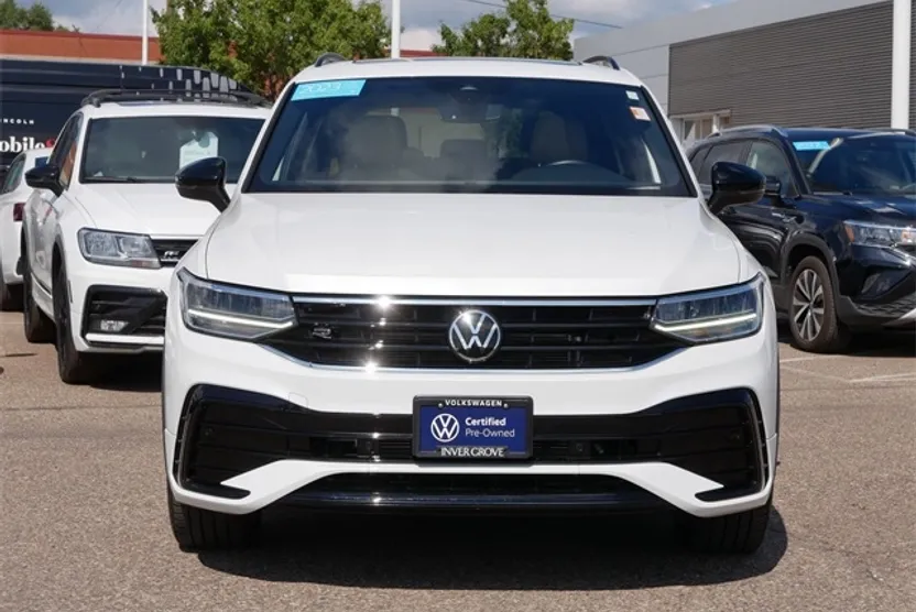 2023 Volkswagen Tiguan SE R-Line Black photo 1