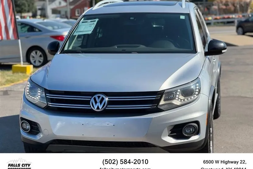 2017 Volkswagen Tiguan Sport photo 1
