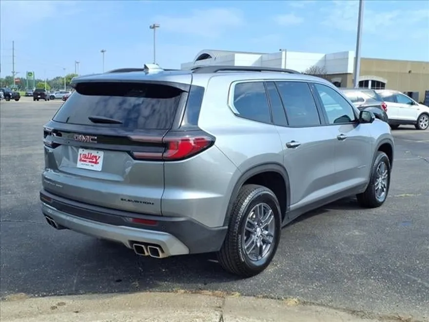 2025 Gmc Acadia Elevation photo 1