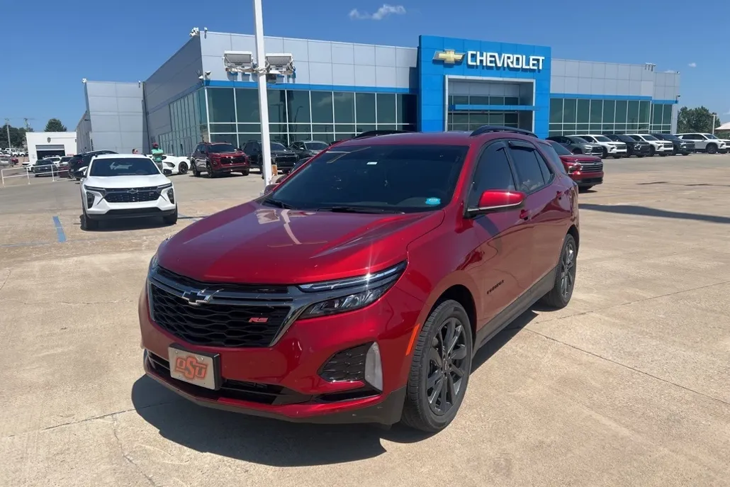 2023 Chevrolet Equinox RS photo 1