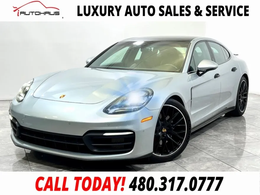 2022 Porsche Panamera 4S photo 1