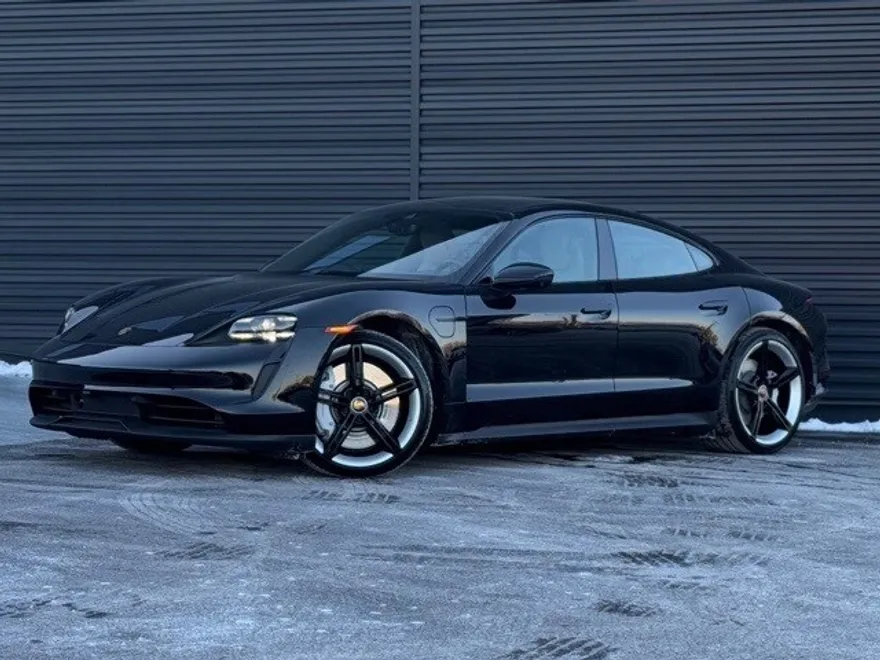 2024 Porsche Taycan 4S photo 1