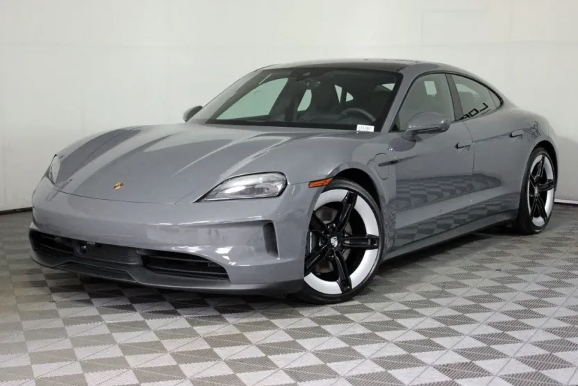 2025 Porsche Taycan 4 photo 1
