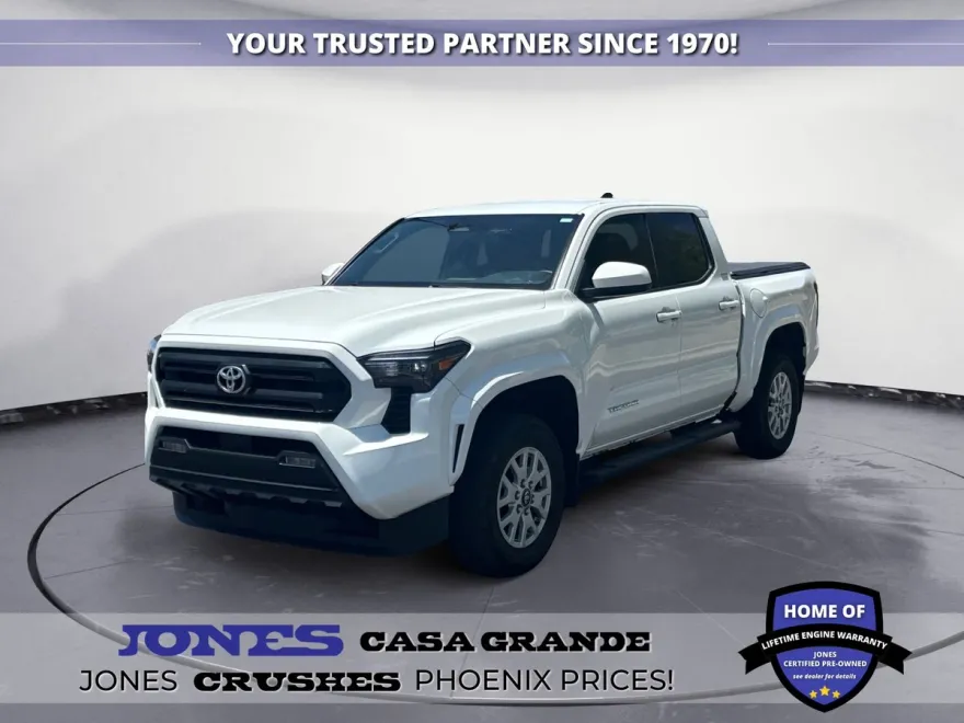 2024 Toyota Tacoma 4x4 SR5 photo 1