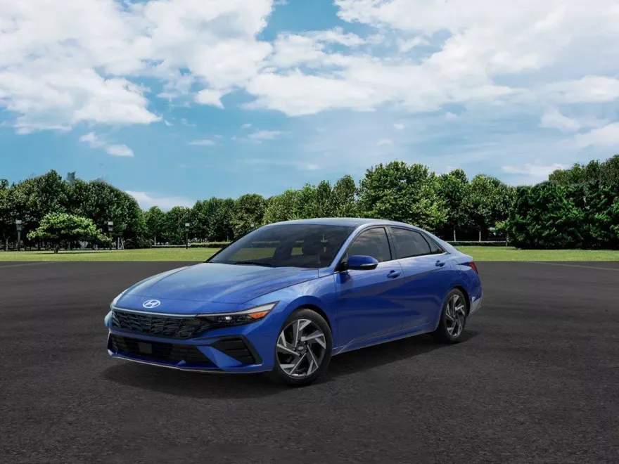 2025 Hyundai Elantra Limited photo 1