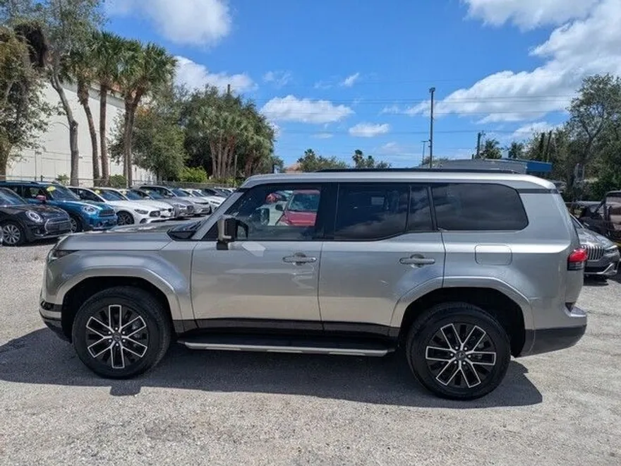 2024 Lexus GX 550 photo 1