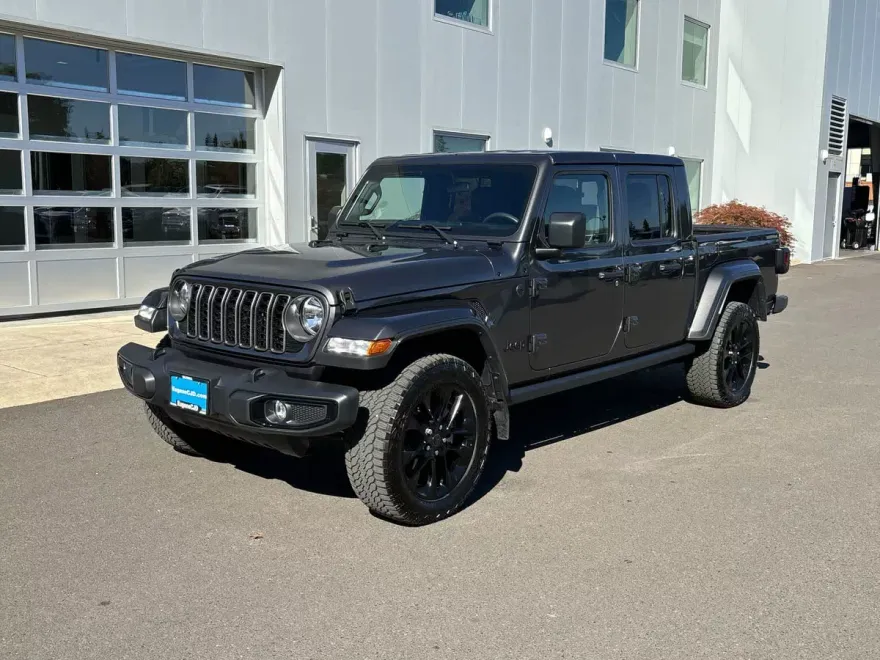 2024 Jeep Gladiator Sport photo 1