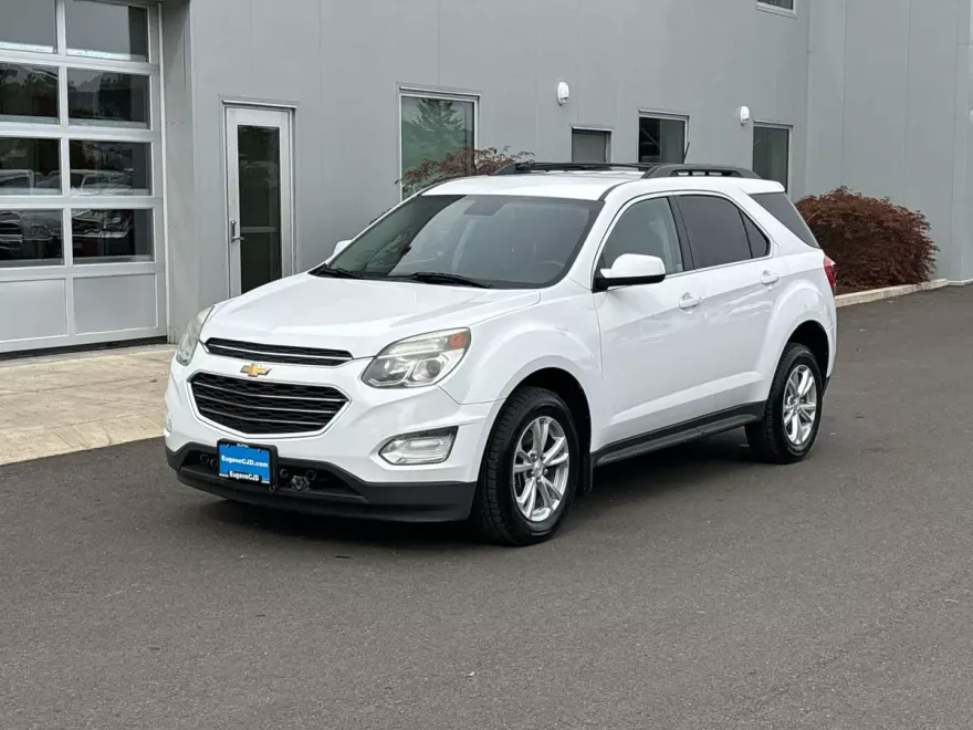 2016 Chevrolet Equinox LT photo 1