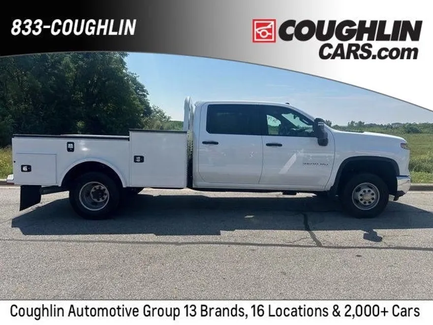 2025 Chevrolet Silverado 3500HD Work Truck photo 1
