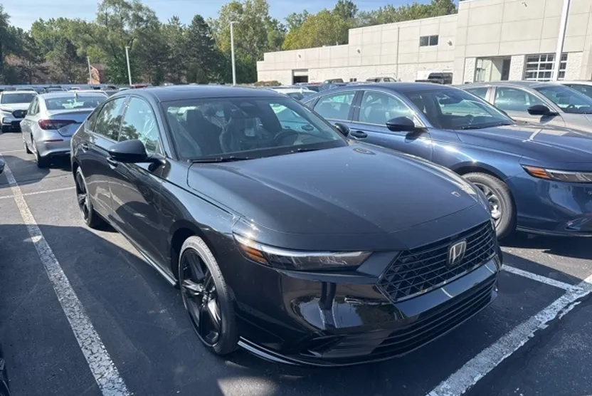 2025 Honda Accord Hybrid Sport-L photo 1