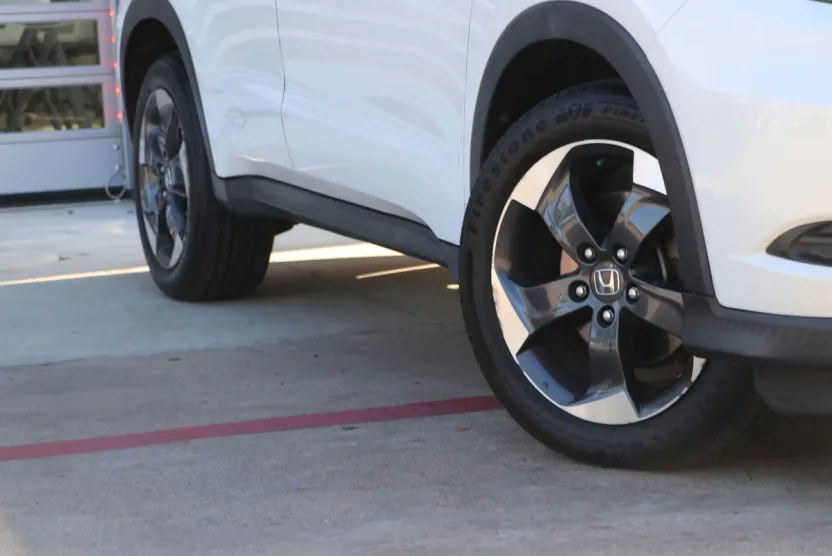 2018 Honda HR-V EX photo 1