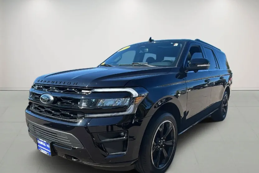 2023 Ford Expedition MAX Limited photo 1