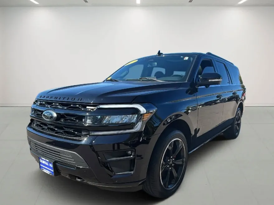 2023 Ford Expedition MAX Limited photo 1